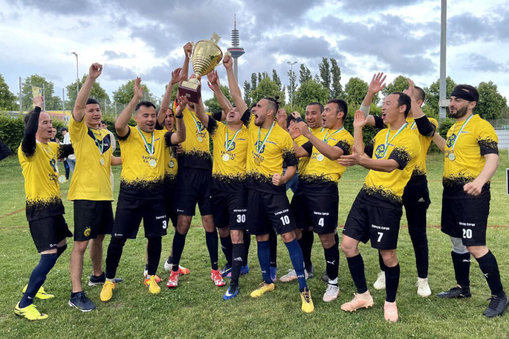 Davra Cup - das achte Fußball- und Sportfest der Usbeken in Europa